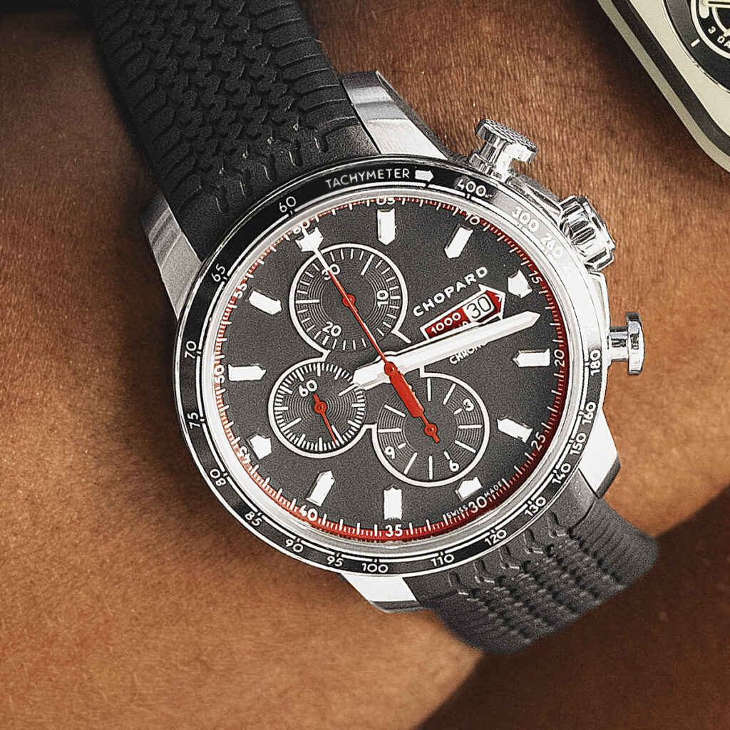 MONTRE MILLE MIGLIA GTS 44MM, BOITE ACIER ETANCHE 10ATM, MOUVEMENT AUTO-CHRONO RESERVE DE MARCHE 48H, SUR BRACELET CUIR NOIR