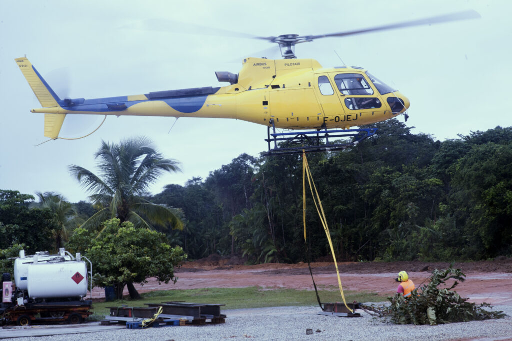 HELICOPTERE CAYENNE REPARATION POINT