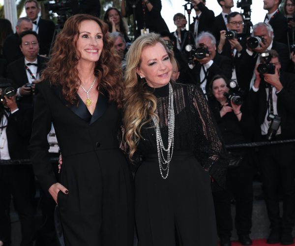 CANNES, FRANCE - MAY 19: Julia Roberts and Caroline Scheufele, Co President and Artistic Director of Chopard attend the screening of "Armageddon Time" during the 75th annual Cannes film festival at Palais des Festivals on May 19, 2022 in Cannes, France. (Photo by Gisela Schober/Getty Images)